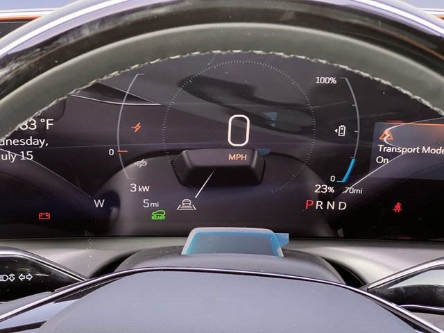 New 2027 Cadillac Vistiq Luxury AWD/4WD image 14