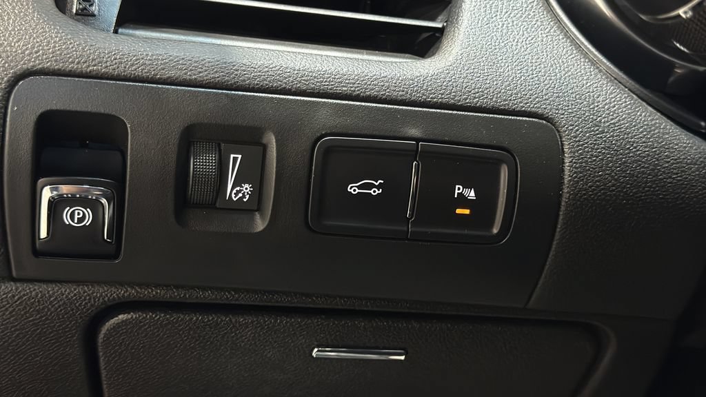Used 2018 Chevrolet Impala Premier FWD image 35