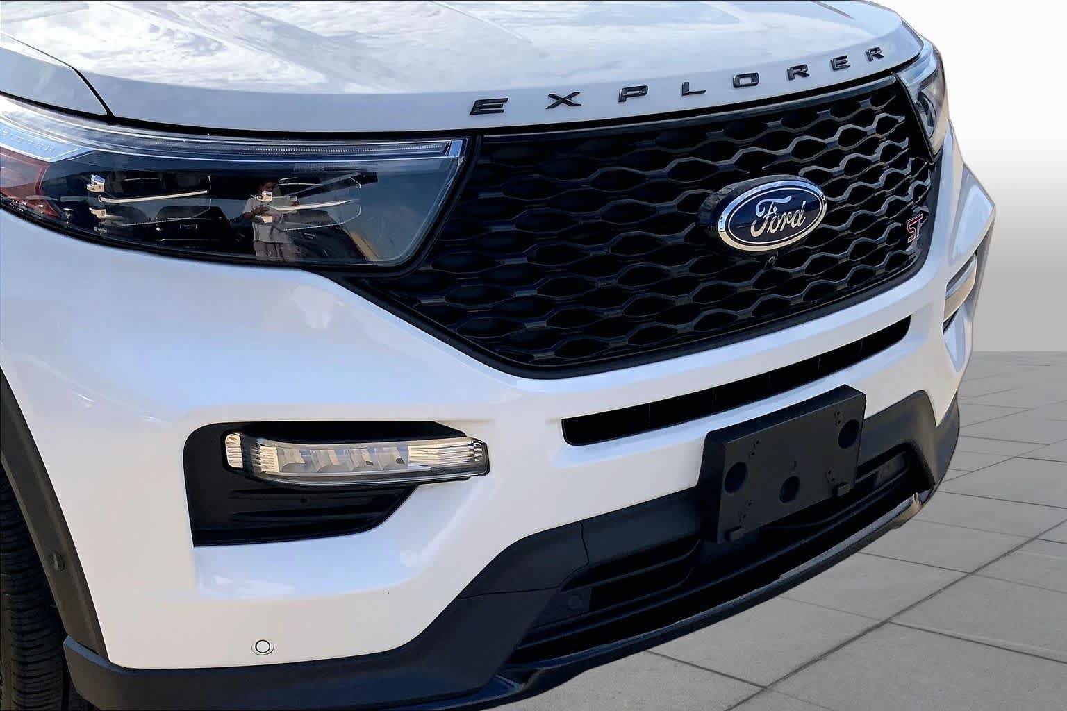 Used 2022 Ford Explorer ST w/ Equipment Group 401A AWD/4WD image 28