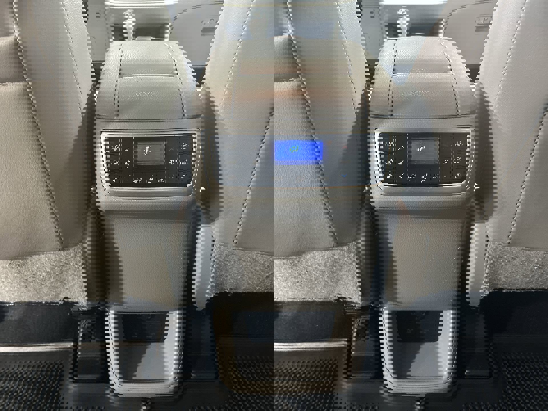 Used 2016 Toyota Highlander Limited image 22