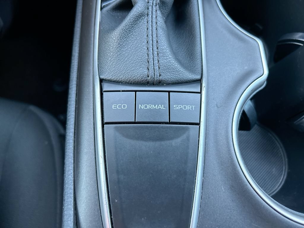 Used 2023 Toyota Camry LE FWD image 32