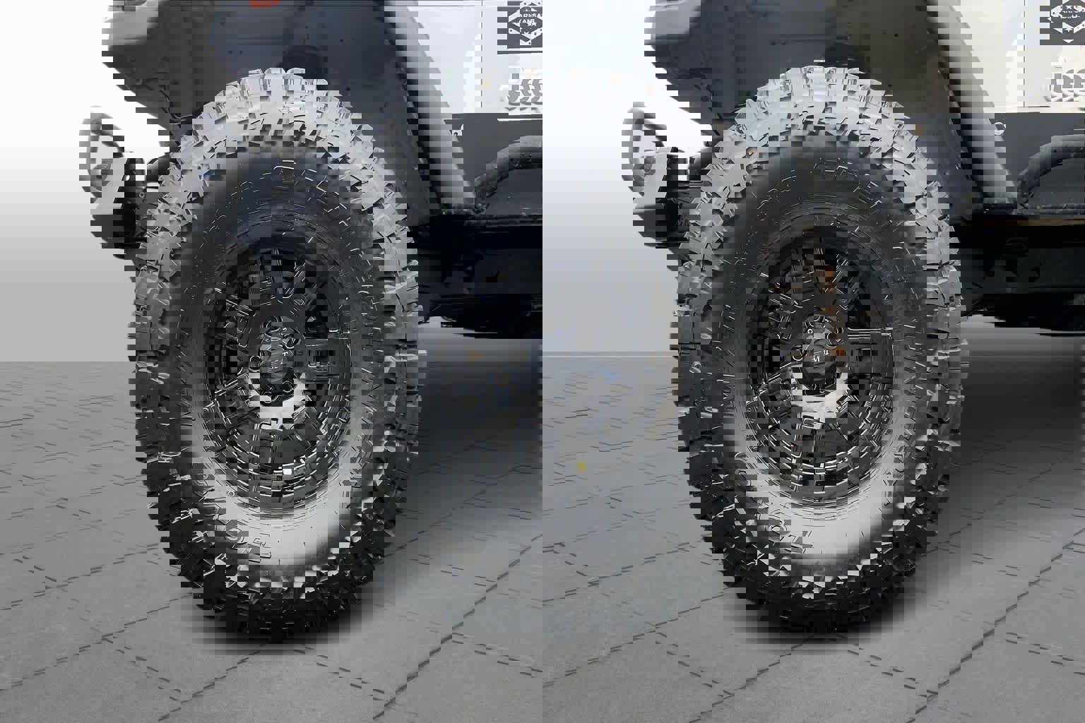 Used 2000 Jeep Wrangler Sport image 10