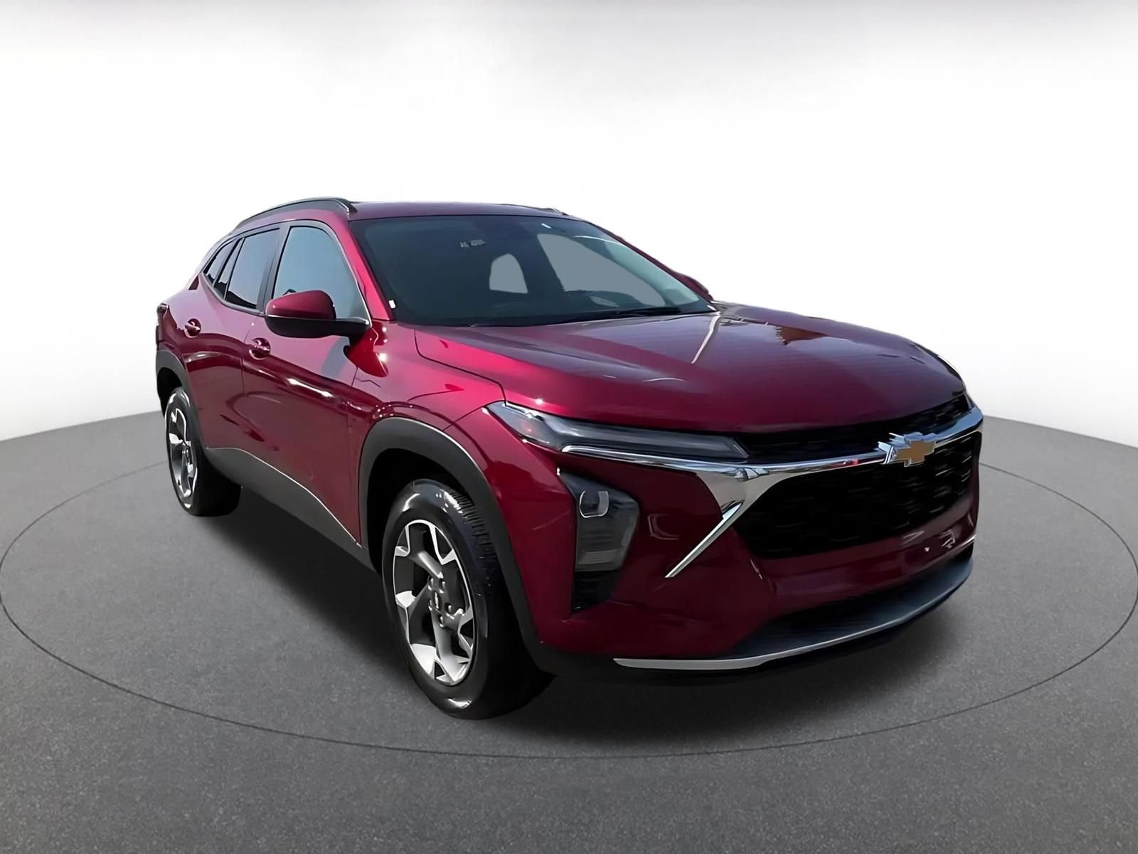 Used 2025 Chevrolet Trax LT FWD image 3