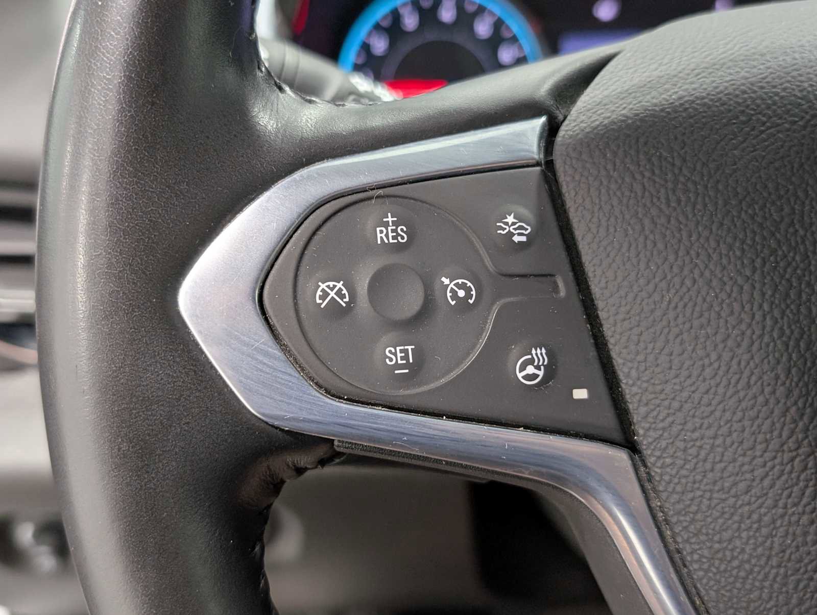 Used 2021 Chevrolet Traverse LT image 35