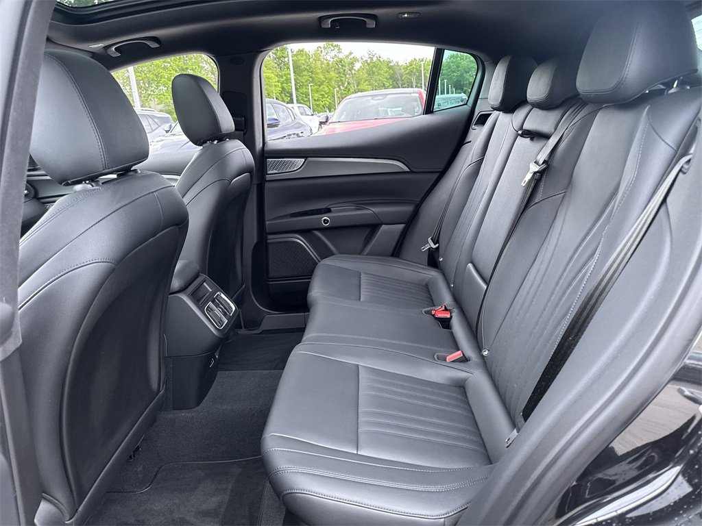 New 2024 Maserati Grecale GT image 24