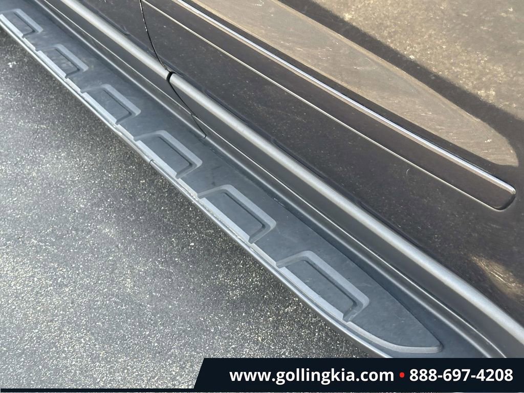 Used 2017 Chevrolet Traverse LT FWD image 8