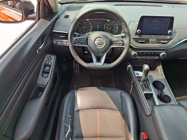 Used 2019 Nissan Altima 2.5 SR w/ SR Premium Package FWD image 2