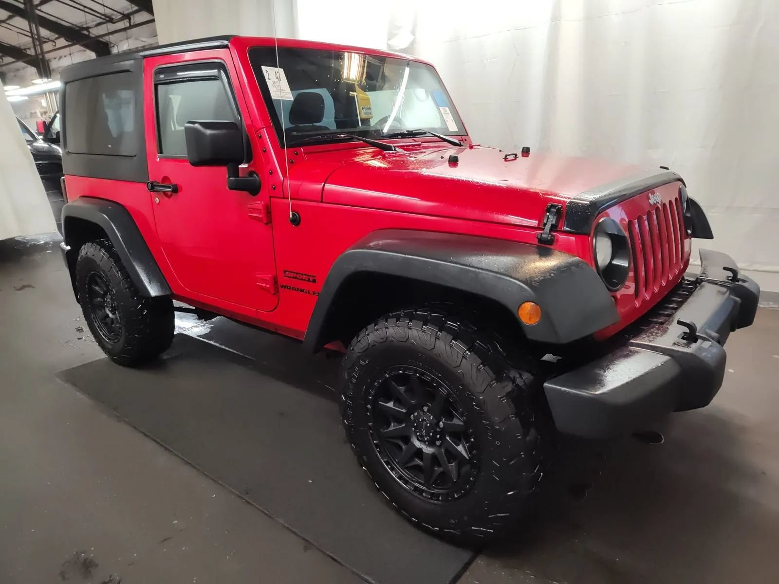 Used 2017 Jeep Wrangler Sport w/ Connectivity Group AWD/4WD image 4