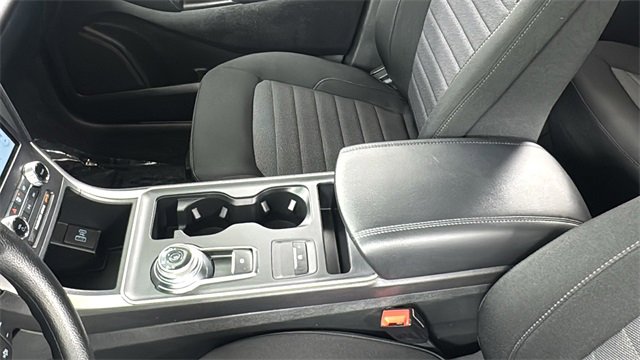 Used 2024 Ford Edge SE image 35