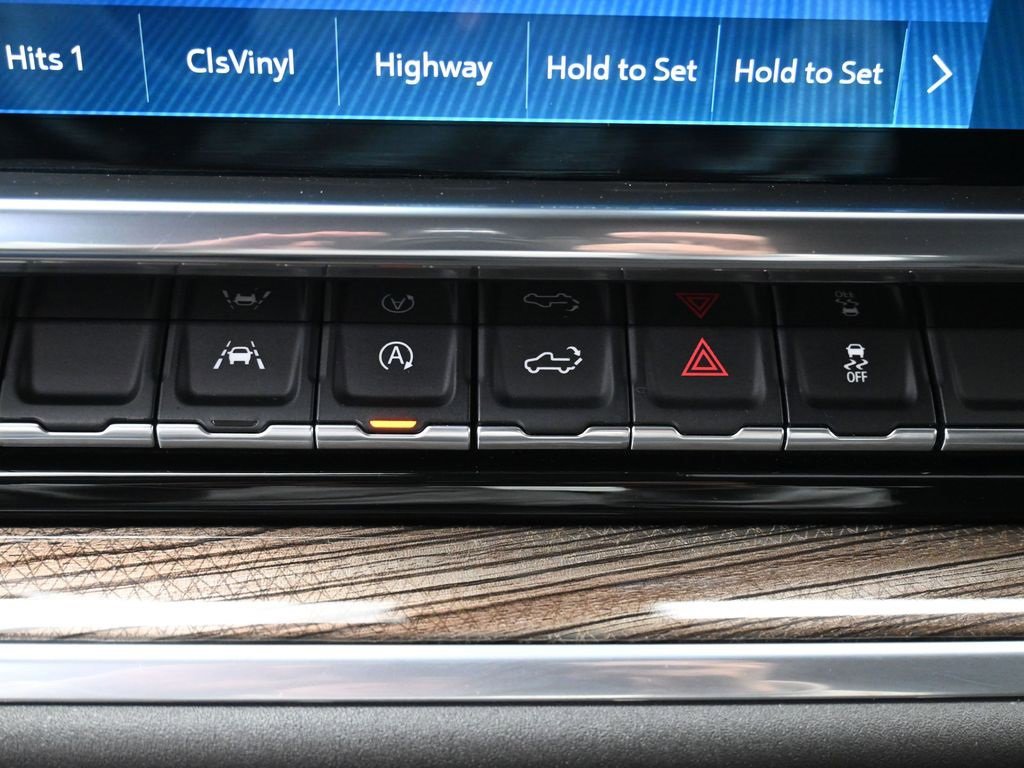 Used 2022 Chevrolet Silverado 1500 LT image 23