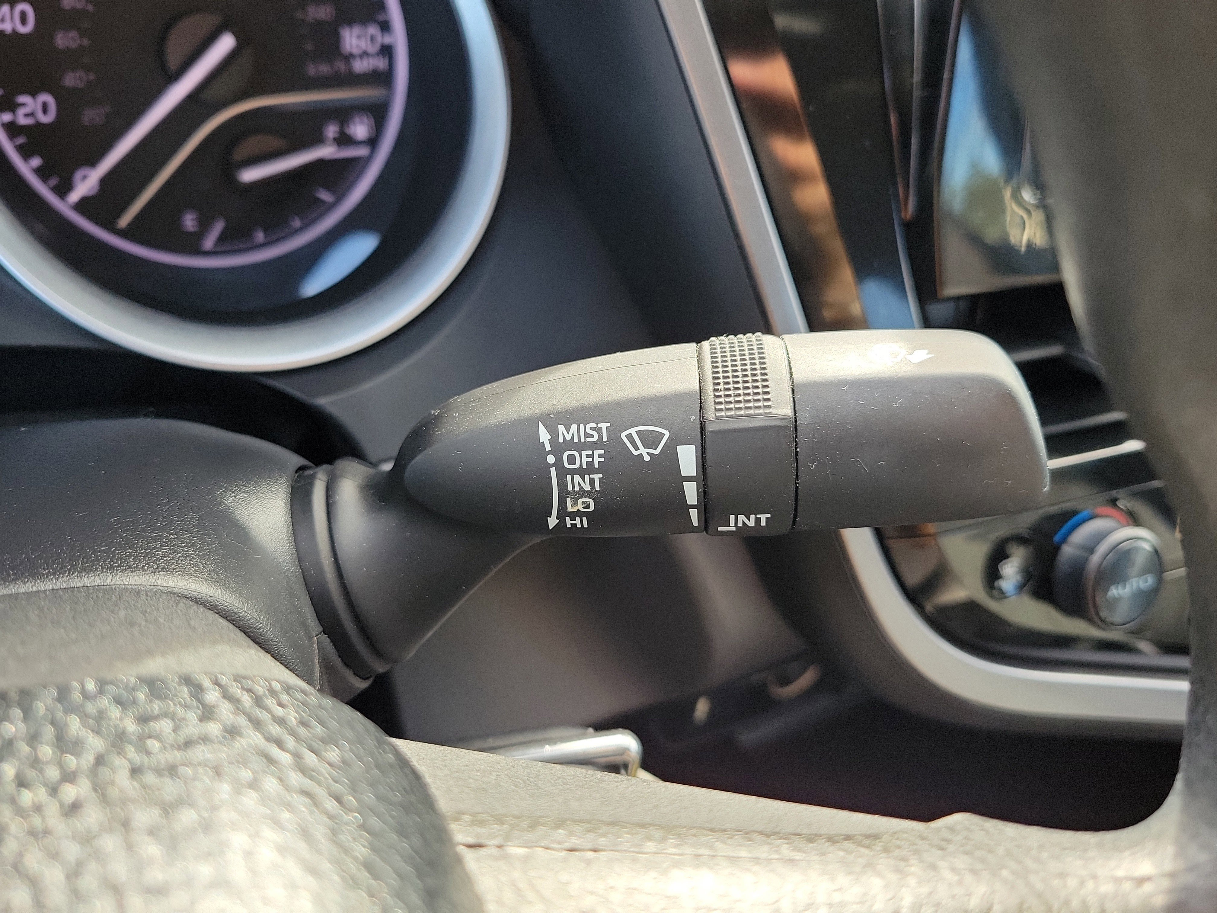 Used 2022 Toyota Camry LE image 29