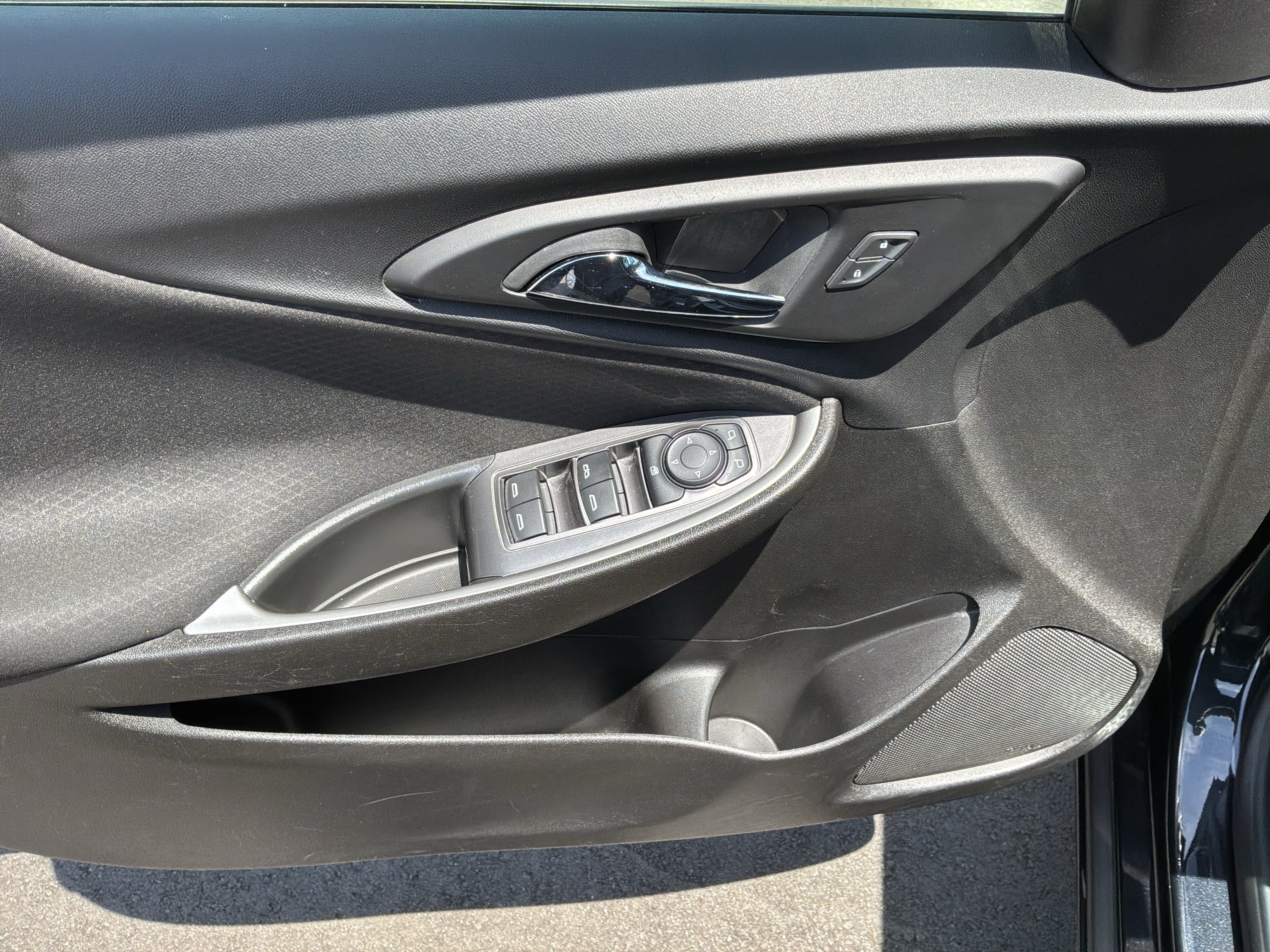 Used 2023 Chevrolet Malibu LT w/ Driver Confidence Package FWD image 15