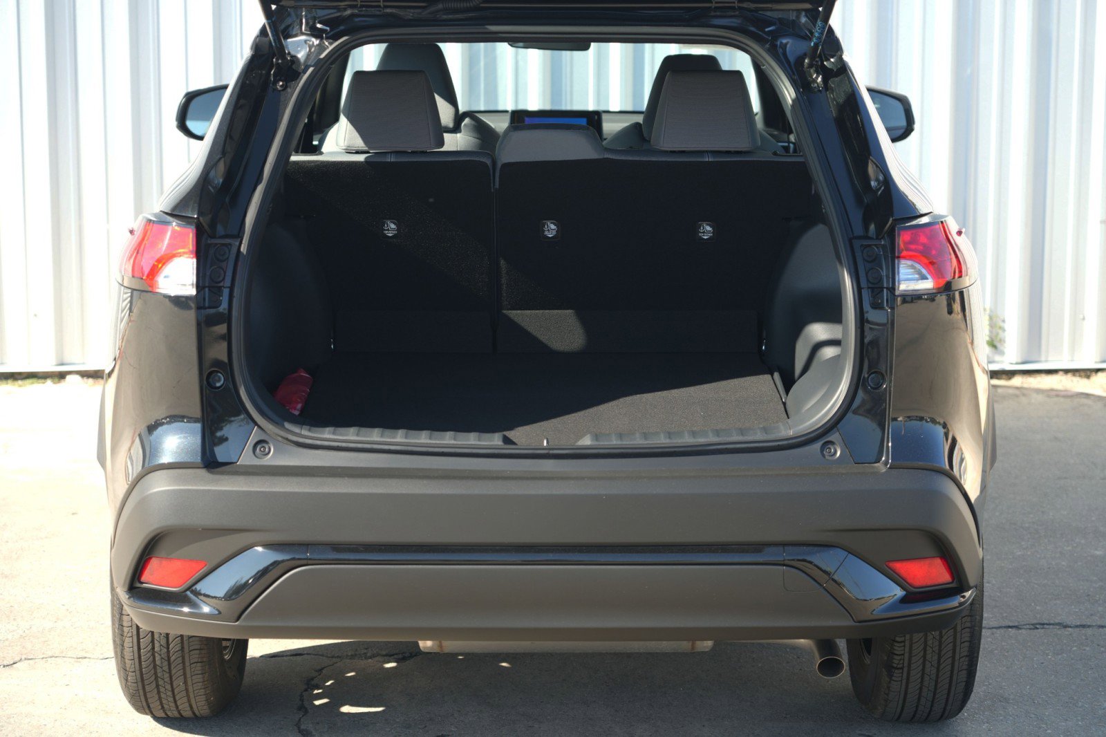 Used 2025 Toyota Corolla Cross AWD Hybrid image 8