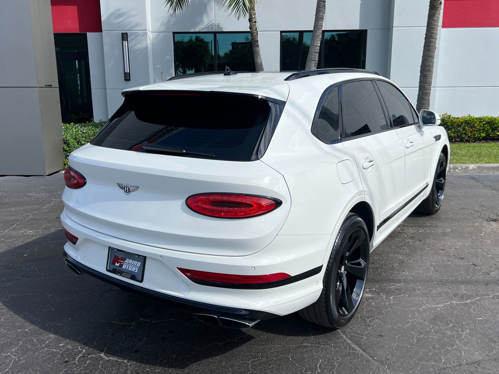 Used 2021 Bentley Bentayga image 12