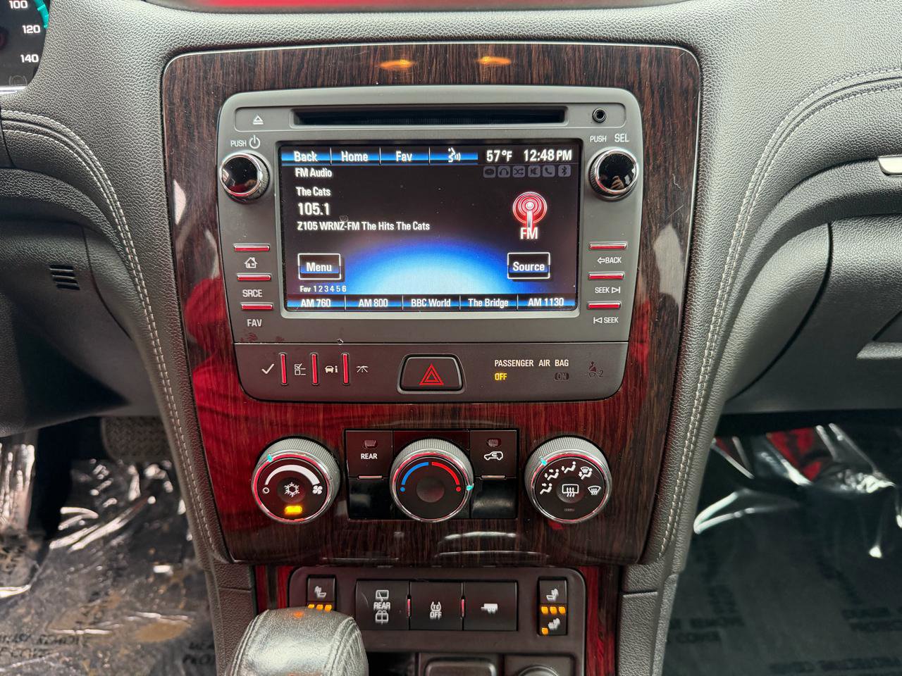 Used 2017 Chevrolet Traverse LT w/ Style and Technology Package image 31