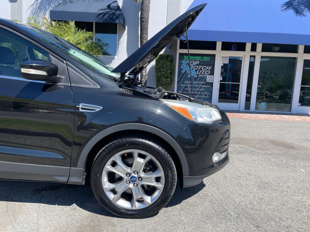 Used 2013 Ford Escape SEL image 31