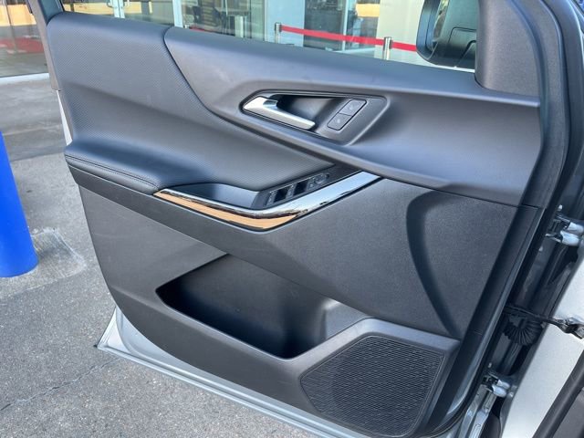 Used 2025 Chevrolet Equinox LT image 19