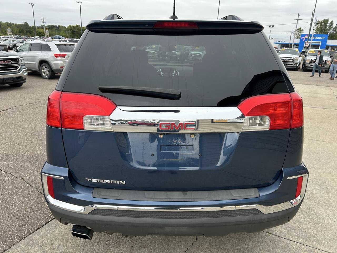 Used 2017 GMC Terrain SLE FWD image 6