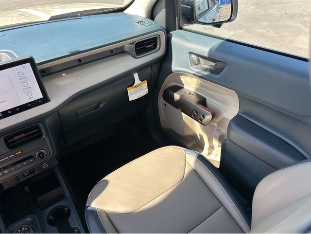 New 2025 Ford Maverick Lariat w/ 4K Tow Package image 14