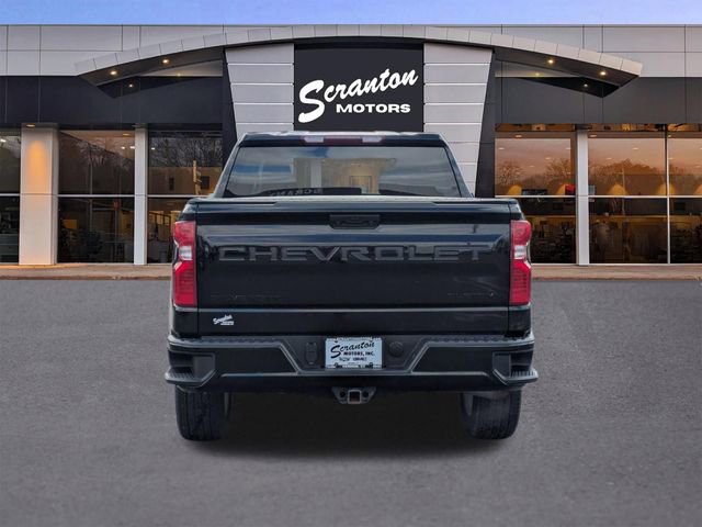 Used 2023 Chevrolet Silverado 1500 Custom w/ LPO, Dark Essentials Package image 4