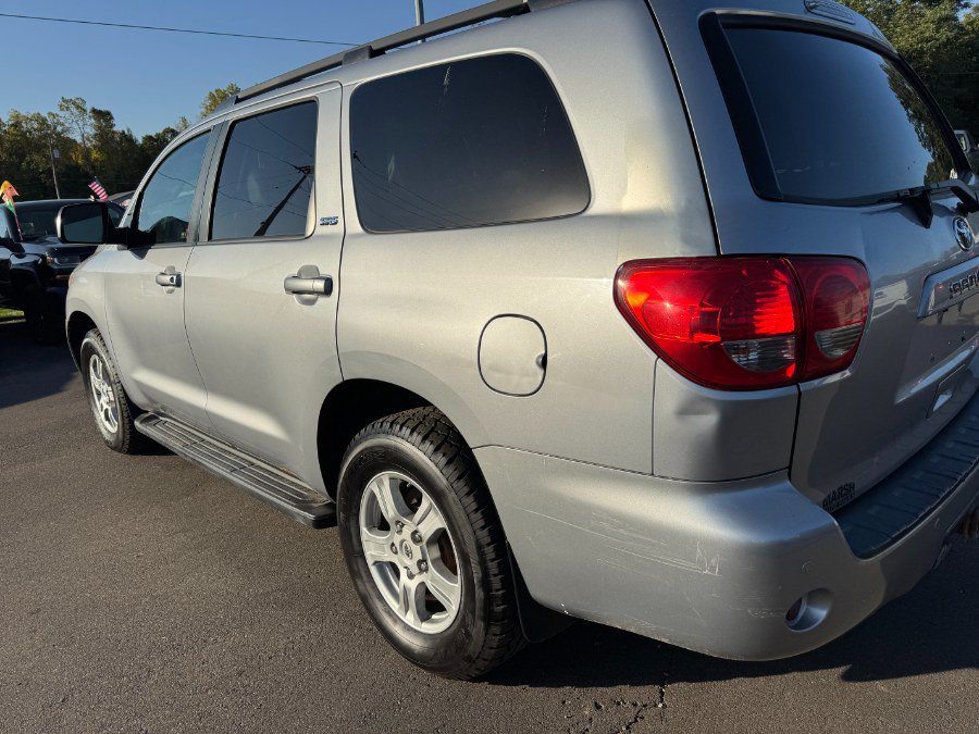 Used 2014 Toyota Sequoia SR5 AWD/4WD image 10
