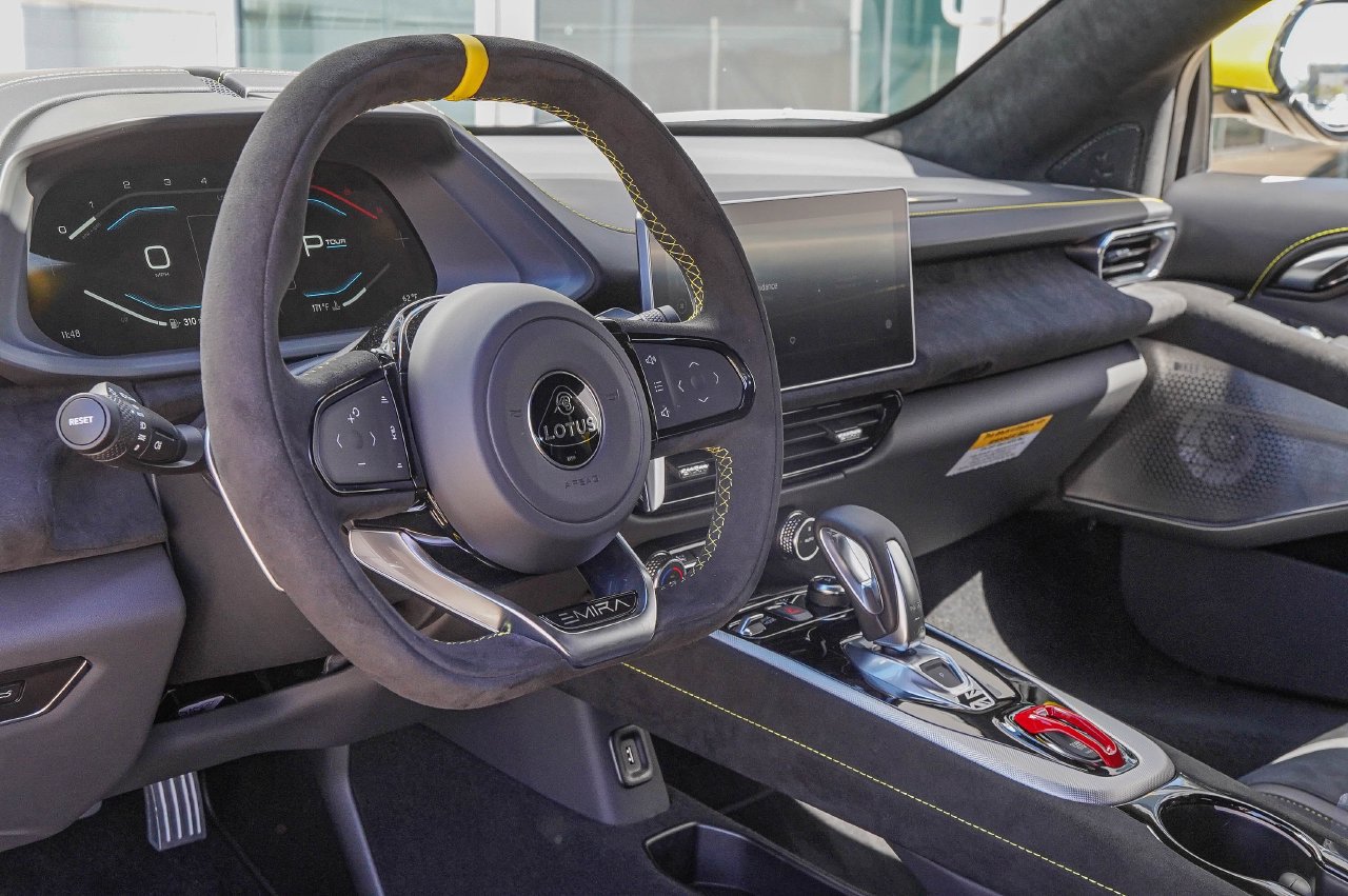 New 2026 Lotus Emira SE RWD image 18