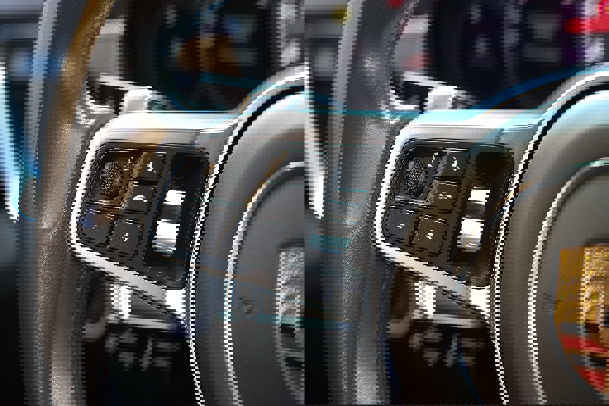 Used 2018 Porsche Panamera 4 image 33