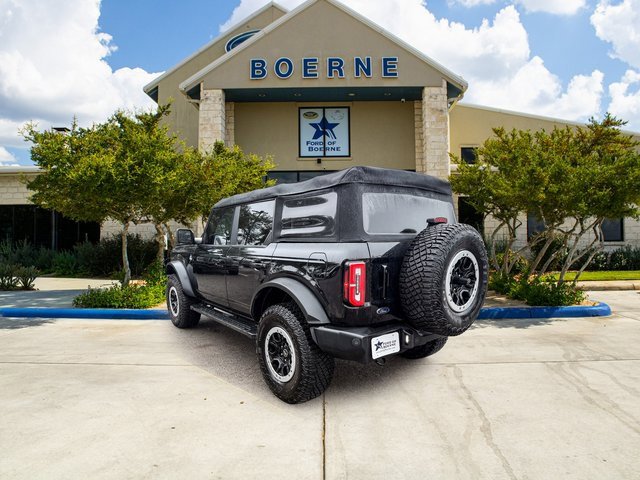 Used 2023 Ford Bronco Outer Banks w/ Sasquatch Package image 3
