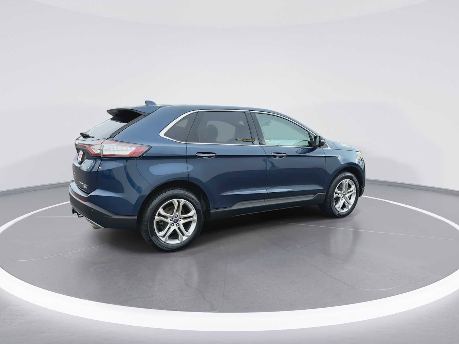 Used 2017 Ford Edge Titanium w/ Equipment Group 301A image 8