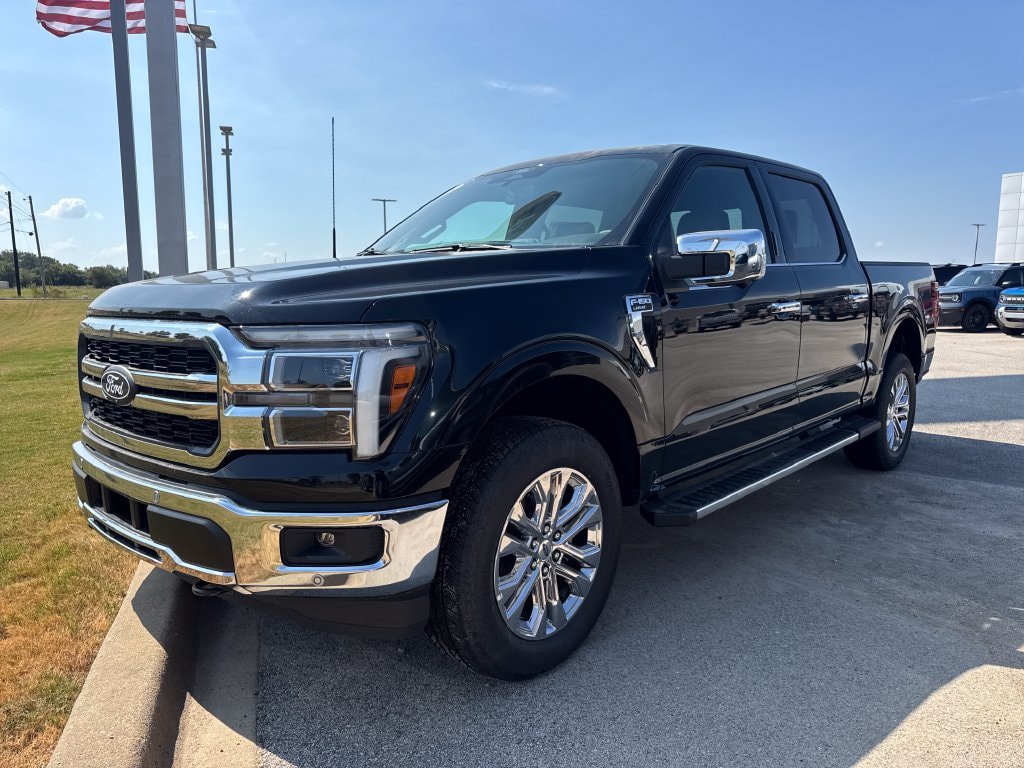 New 2026 Ford F150 Lariat w/ Equipment Group 501A Mid