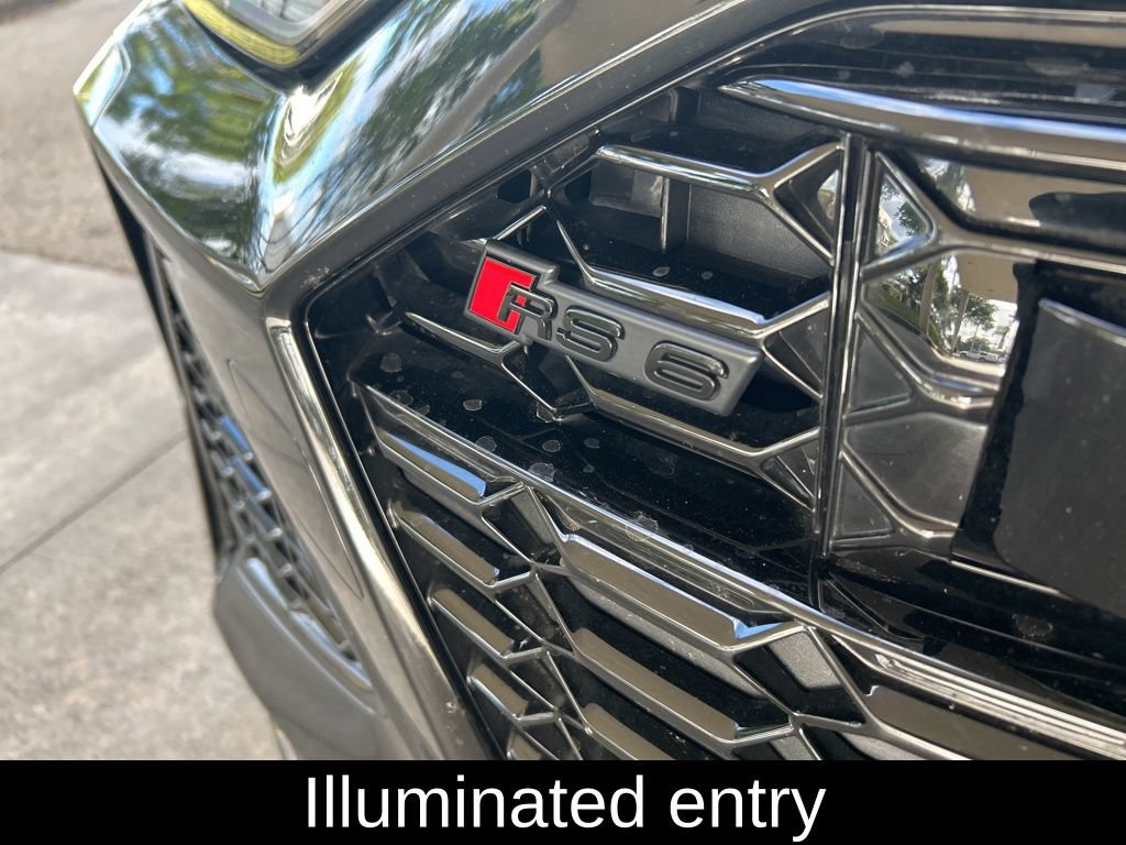 Used 2022 Audi RS 6 w/ Carbon Optic Package AWD/4WD image 16