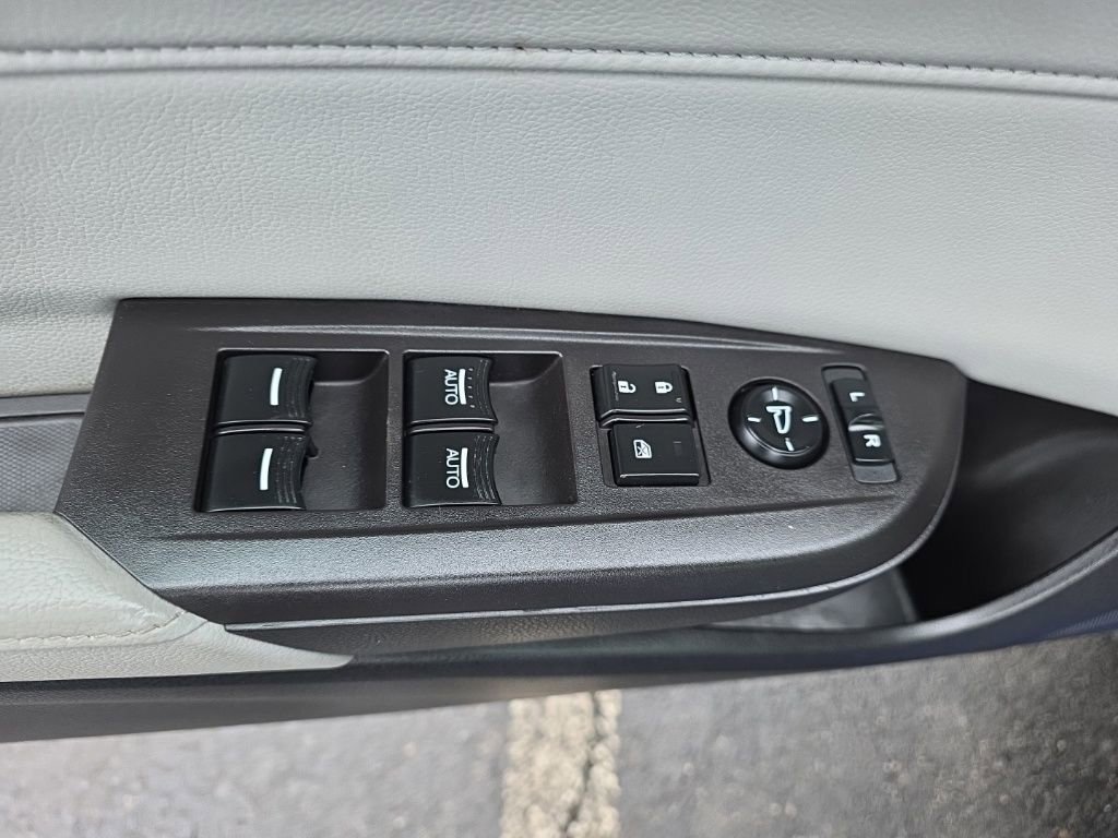 Used 2017 Acura ILX image 12