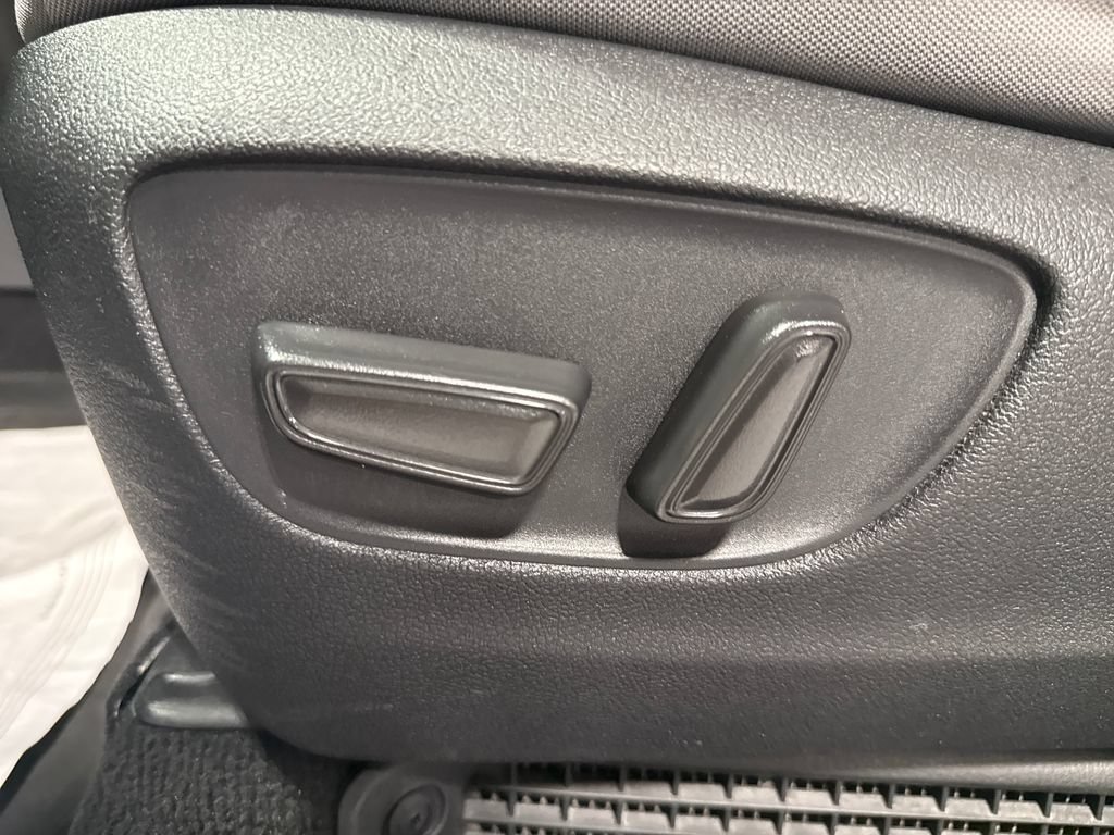 Used 2022 Toyota Sienna LE FWD image 22