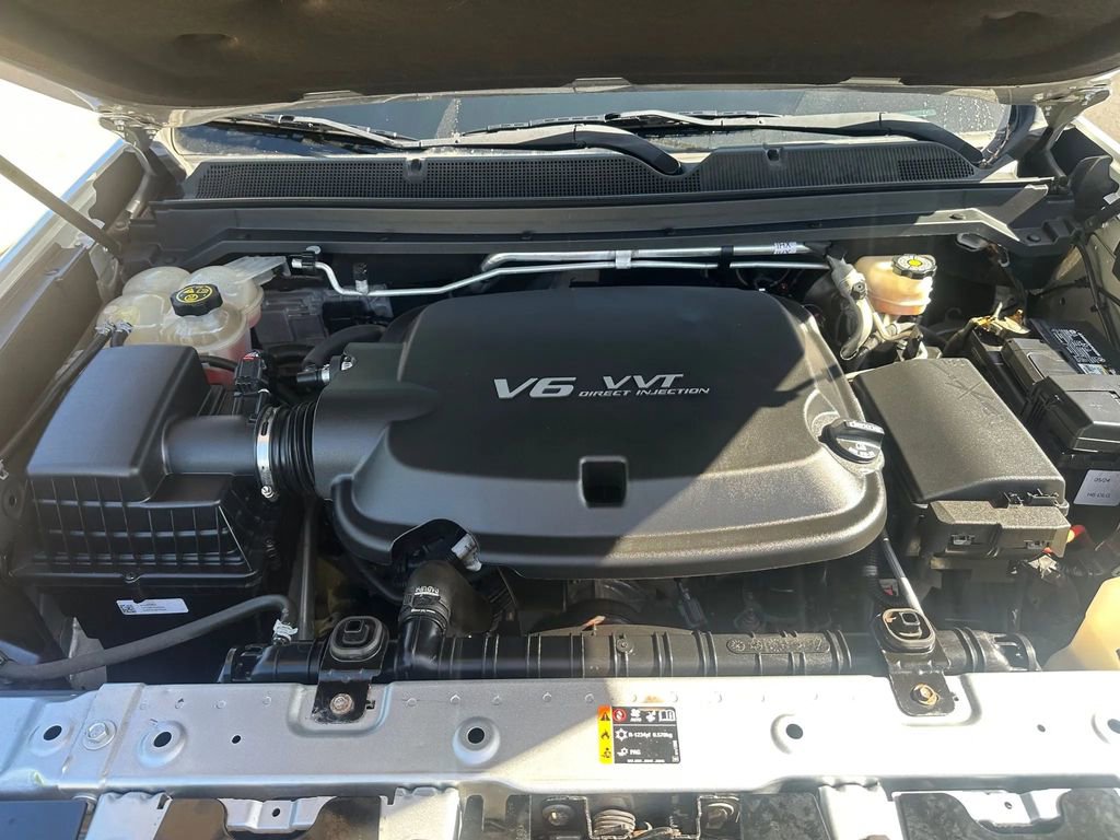 Used 2020 Chevrolet Colorado LT w/ Colorado RST Special Edition image 19