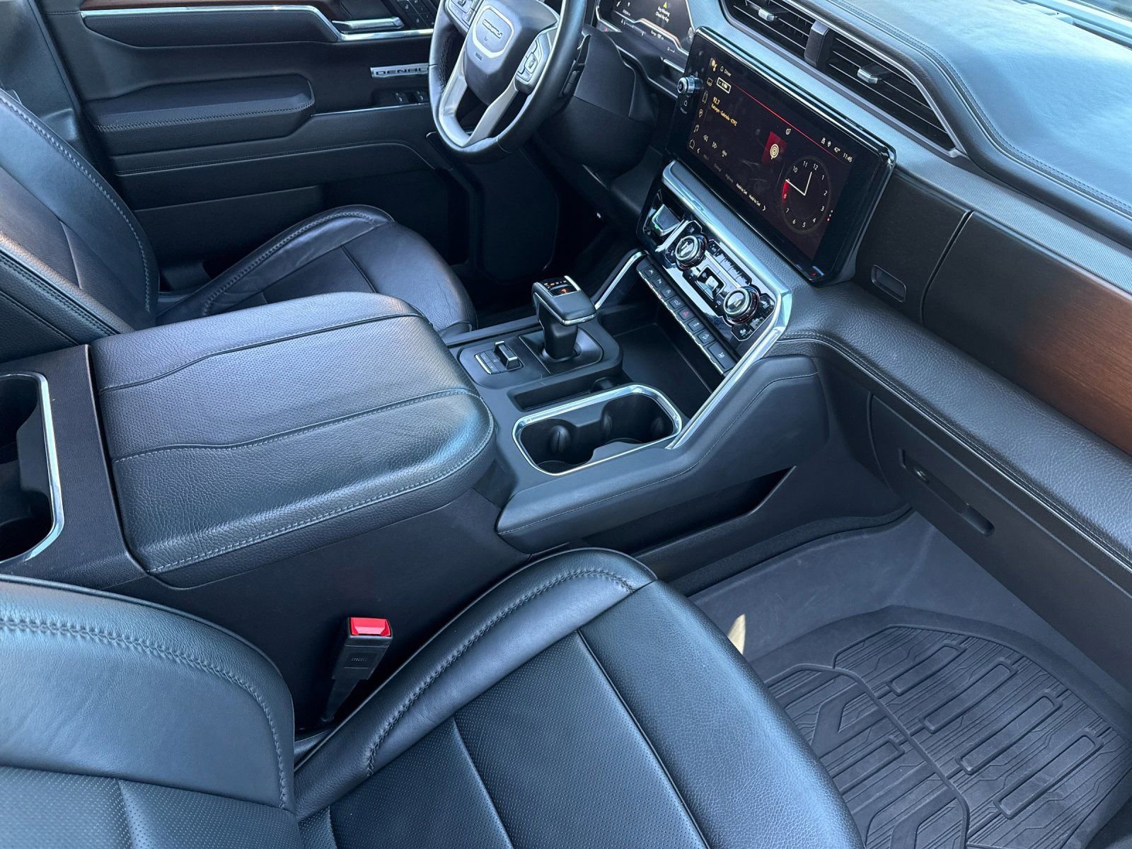 Used 2024 GMC Sierra 1500 Denali image 16