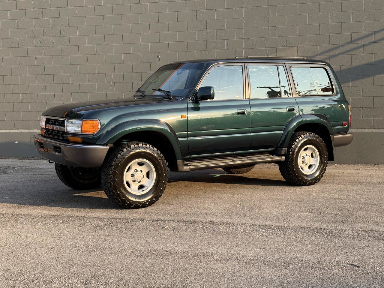 Used 1994 Toyota Land Cruiser AWD/4WD image 2