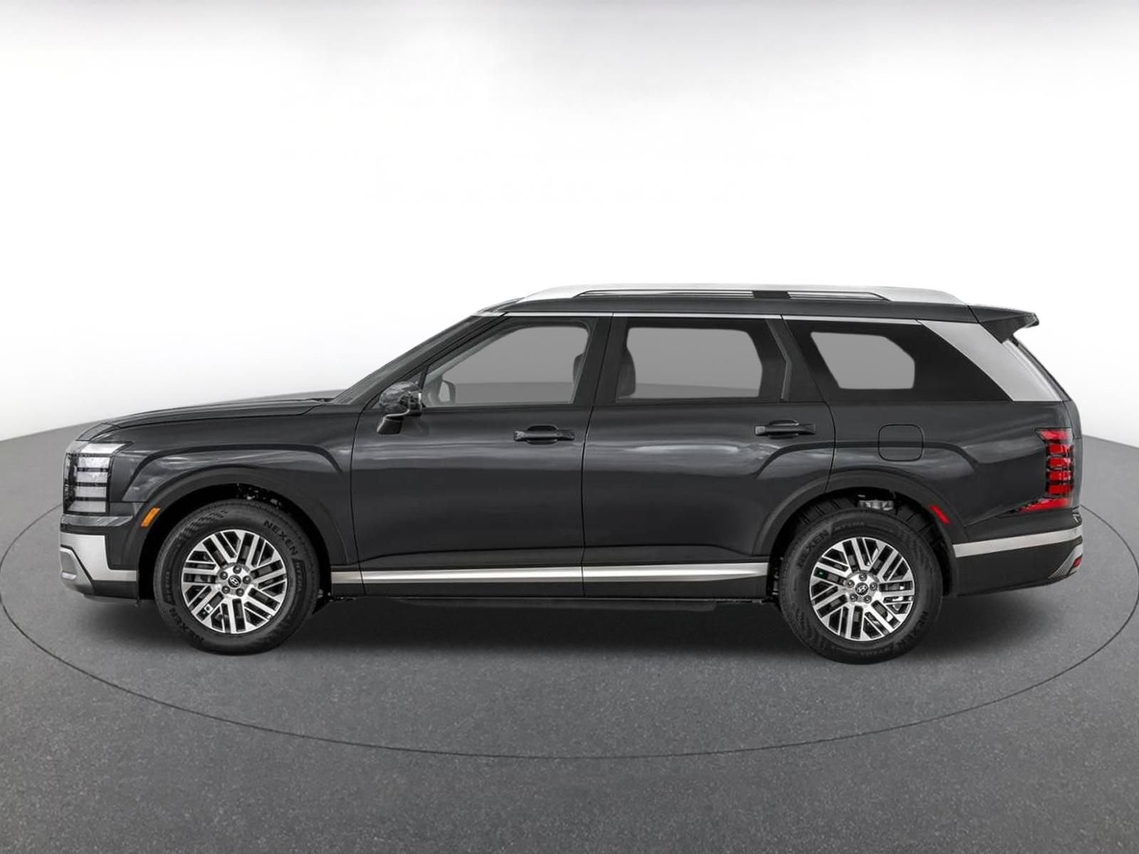 Used 2026 Hyundai Palisade SEL FWD image 3