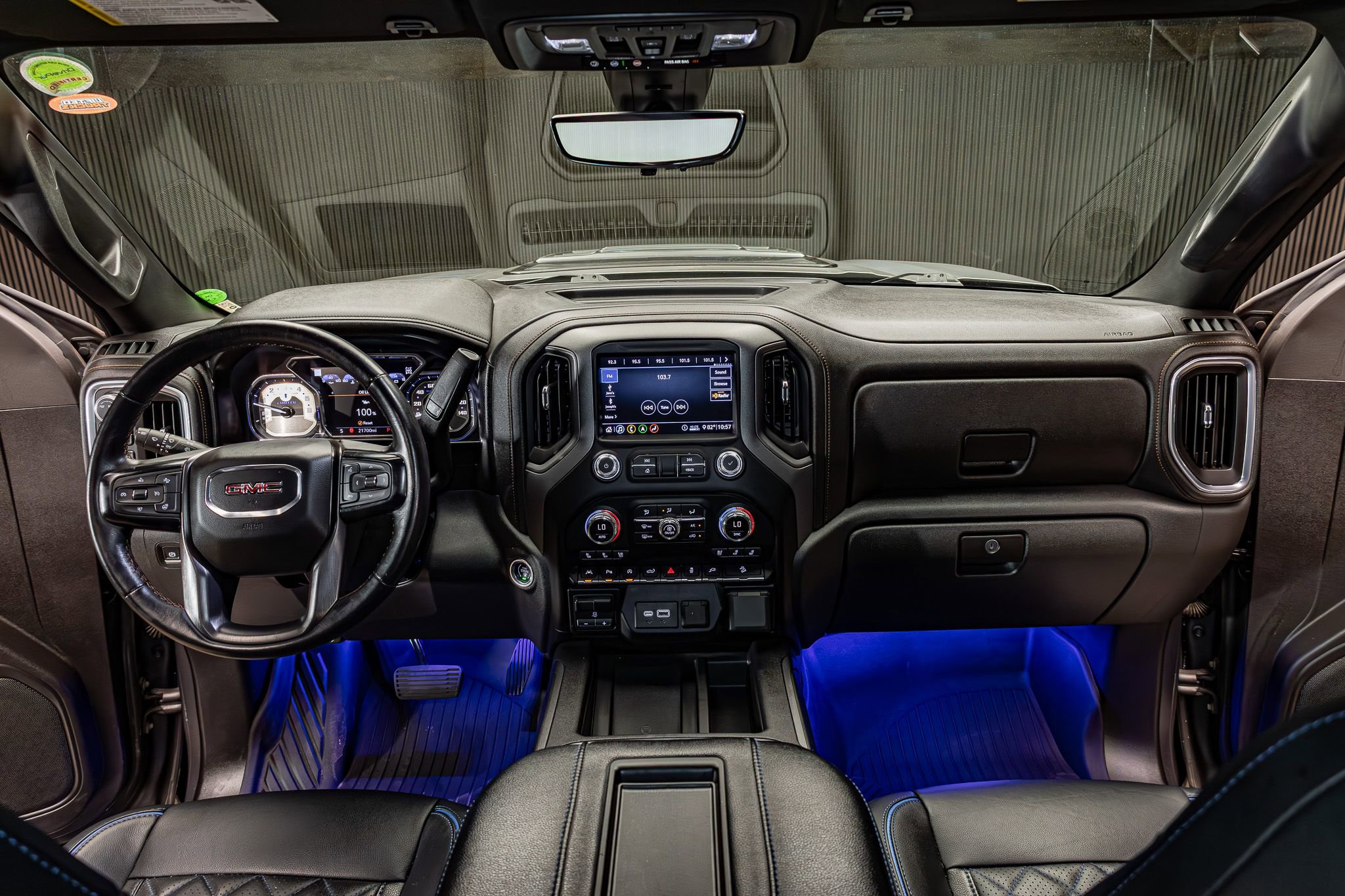 Used 2020 GMC Sierra 1500 AT4 w/ AT4 Premium Package AWD/4WD image 18