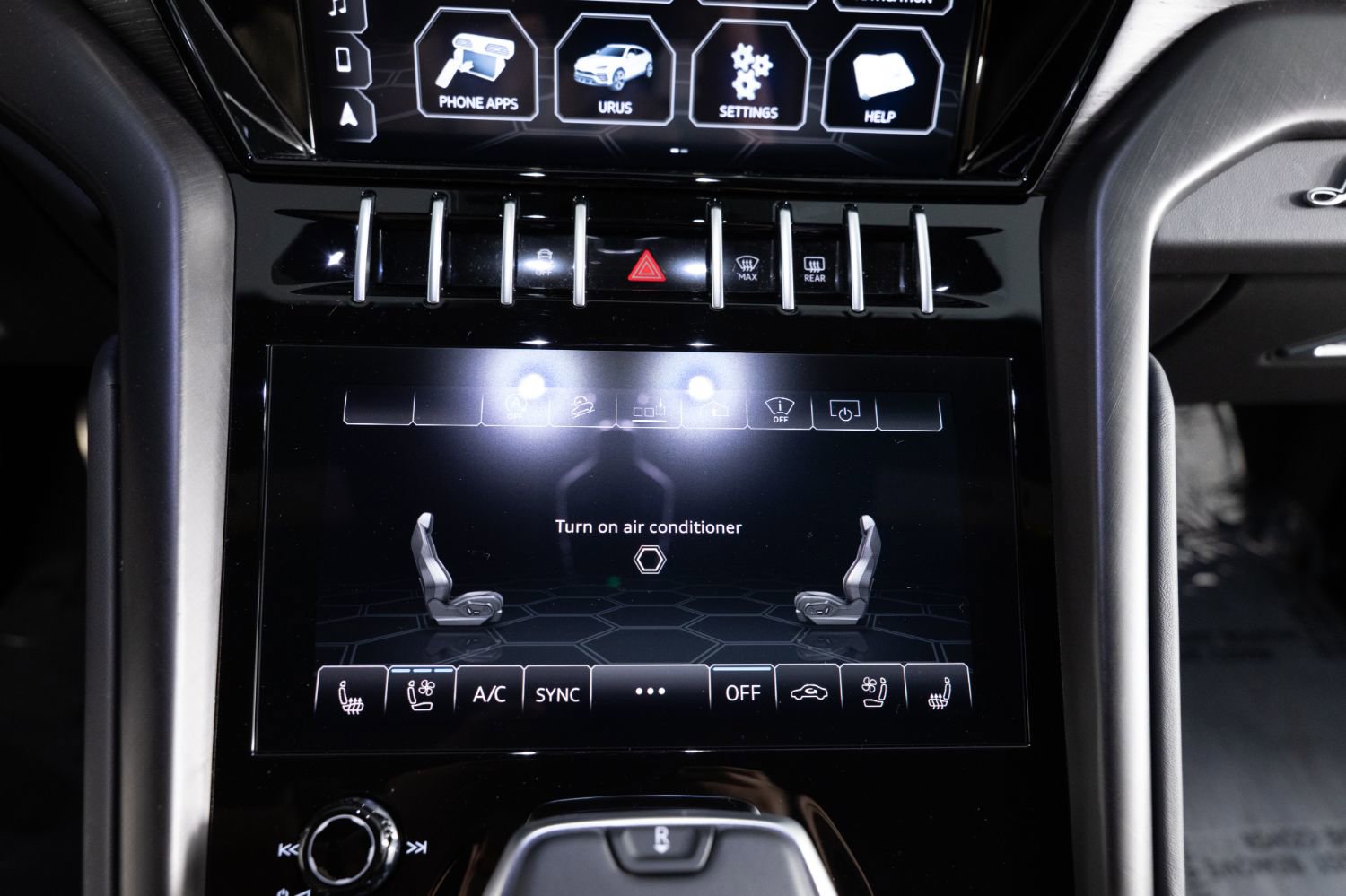 Used 2021 Lamborghini Urus AWD/4WD image 49