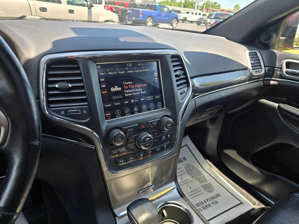 Used 2018 Jeep Grand Cherokee Trailhawk AWD/4WD image 17