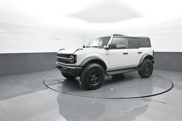 New 2026 Ford Bronco Outer Banks w/ Sasquatch Package AWD/4WD image 4