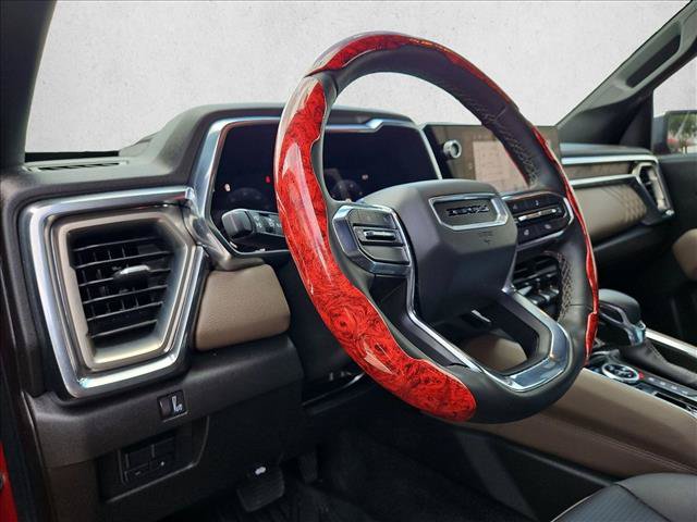Used 2025 GMC Canyon Denali AWD/4WD image 10