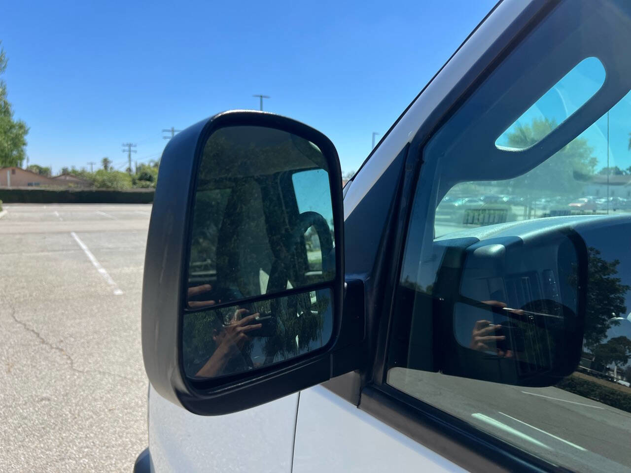 Used 2019 Chevrolet Express 3500 LT w/ LT Preferred Equipment Group image 27