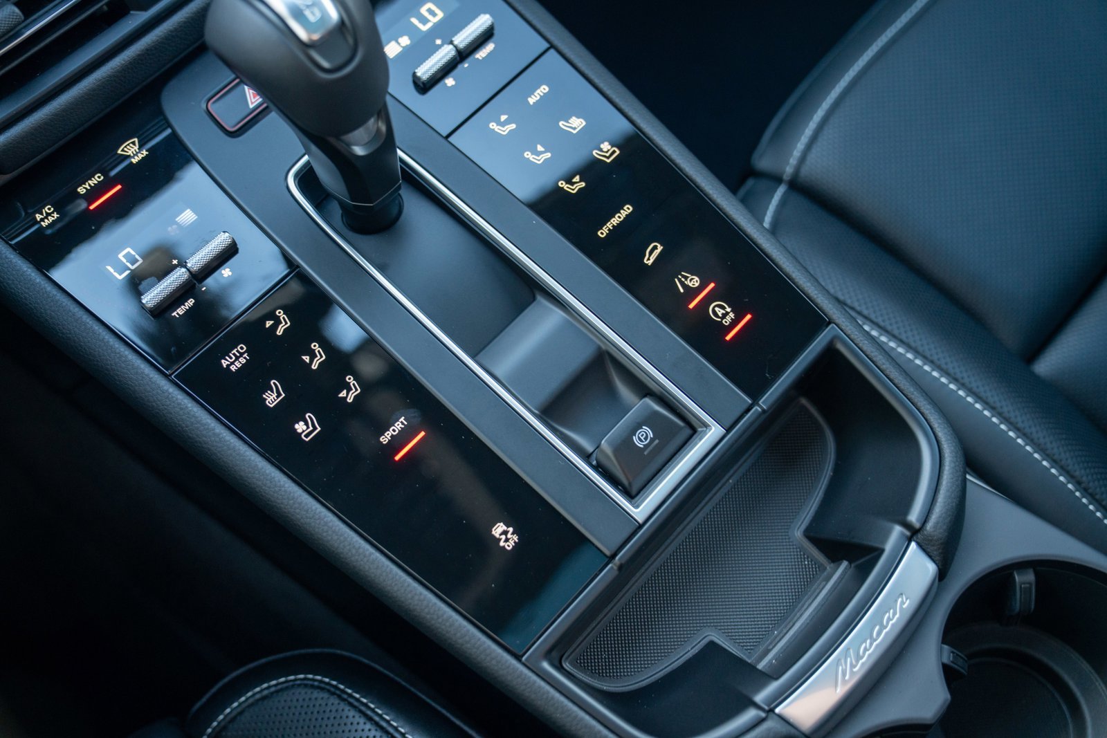 New 2026 Porsche Macan AWD/4WD image 19