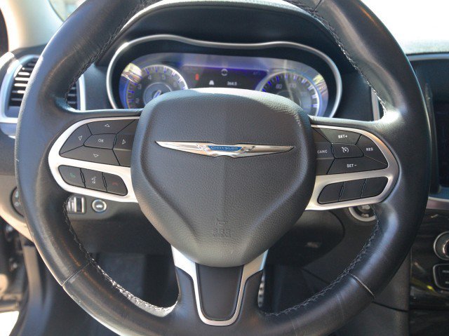 Used 2021 Chrysler 300 Touring w/ Sport Appearance Package RWD image 17