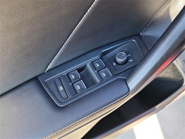 Certified 2024 Volkswagen Tiguan SE R-Line image 11
