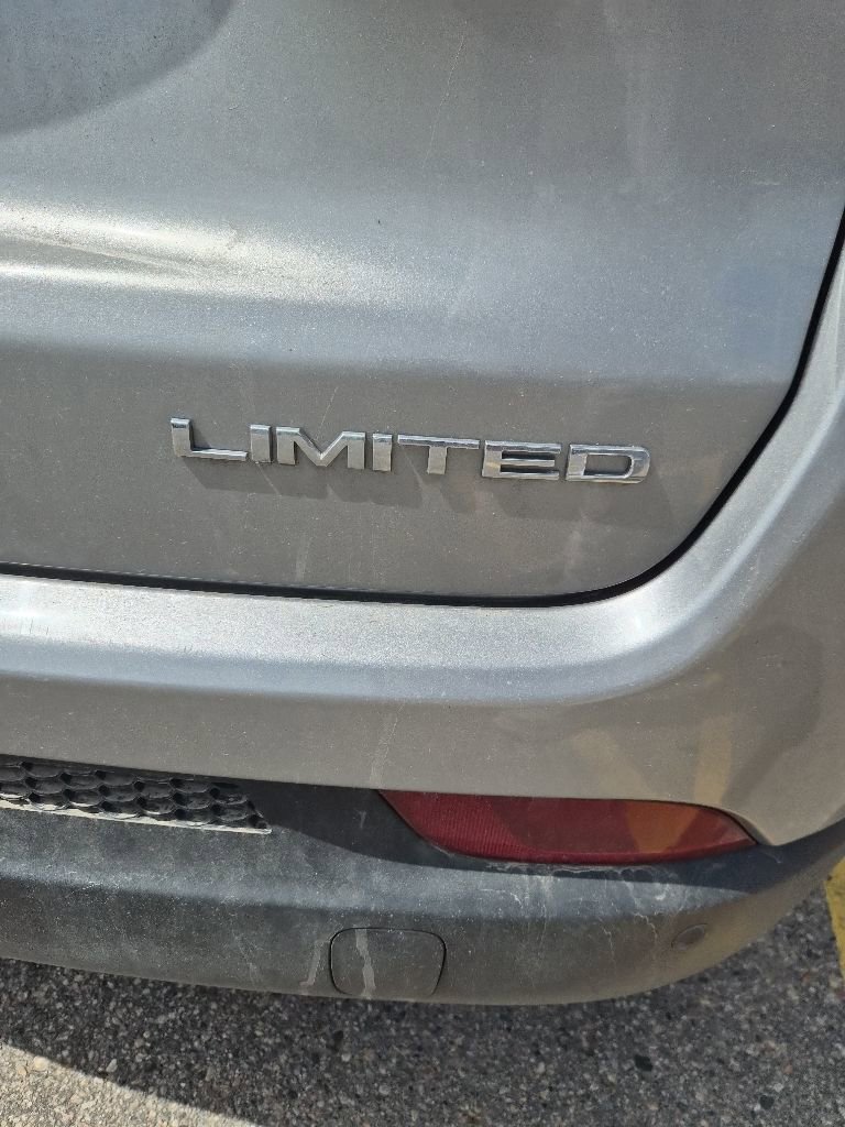Used 2022 Jeep Compass Limited AWD/4WD image 5