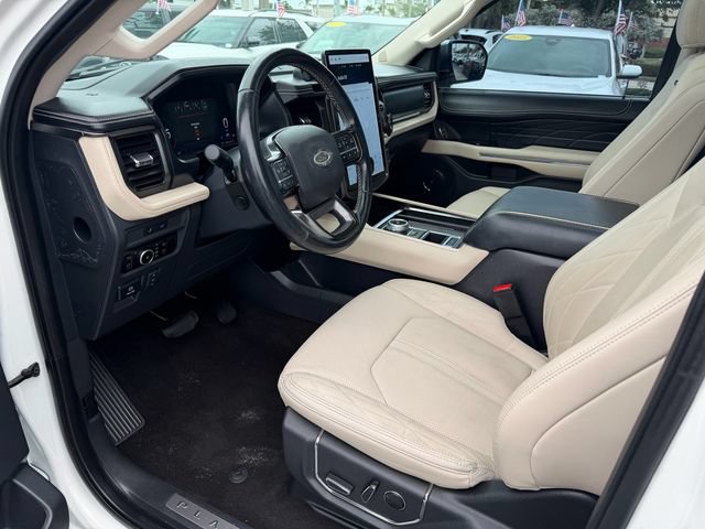 Used 2023 Ford Expedition Platinum RWD image 11