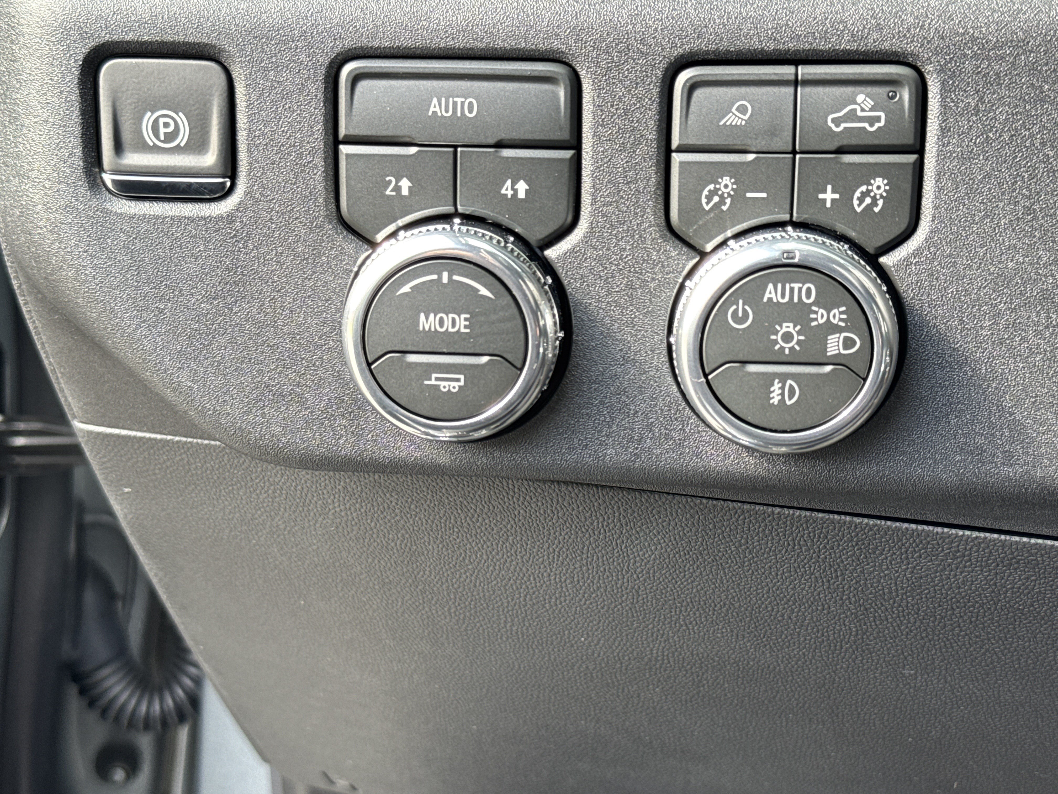 New 2026 GMC Sierra 1500 SLT w/ SLT Convenience Package AWD/4WD image 19