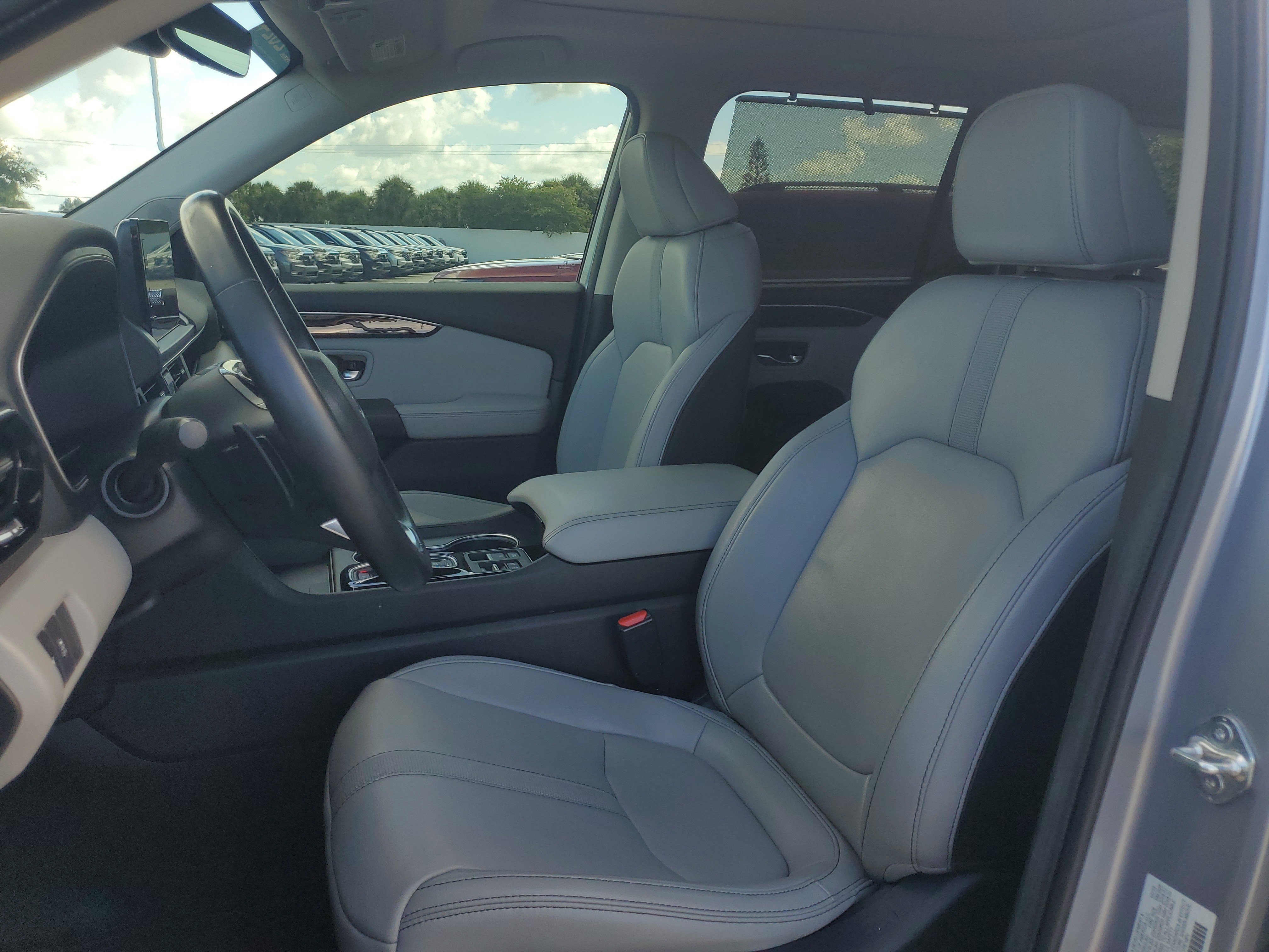 Used 2024 Honda Pilot Touring image 21